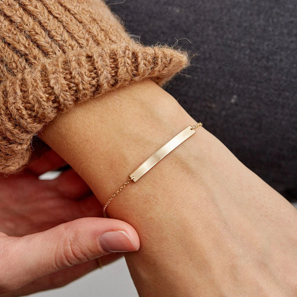 Marilyn Engraved Plate Bracelet