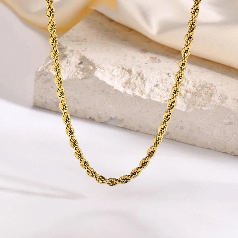 Skylar Rope Necklace